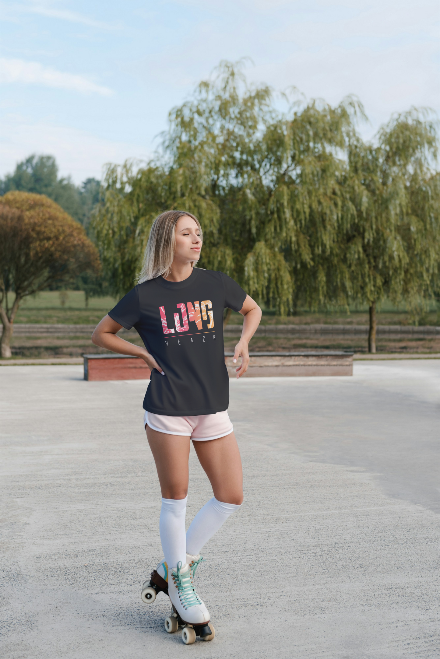 Women's Premium Roundneck T-shirt - Long Beach