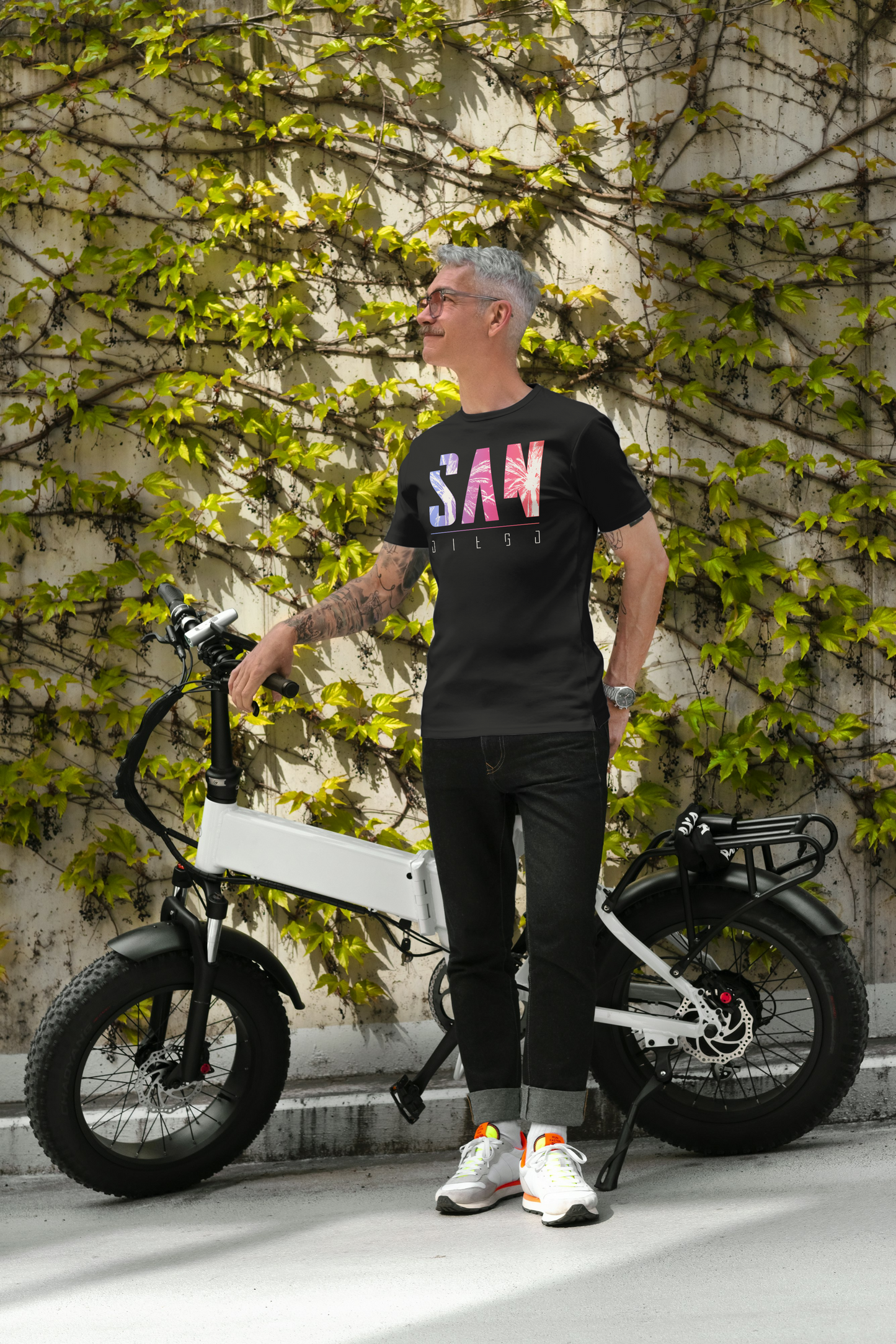 Premium Roundneck T-Shirt - San Diego
