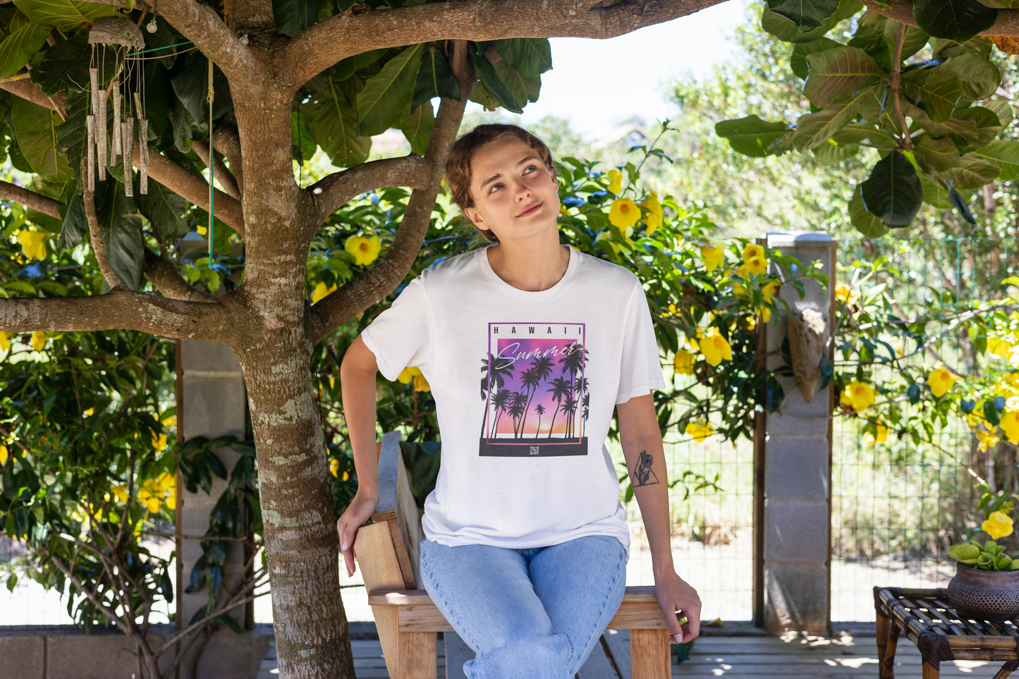 Women's Premium Roundneck T-shirt - Hawaii Summer