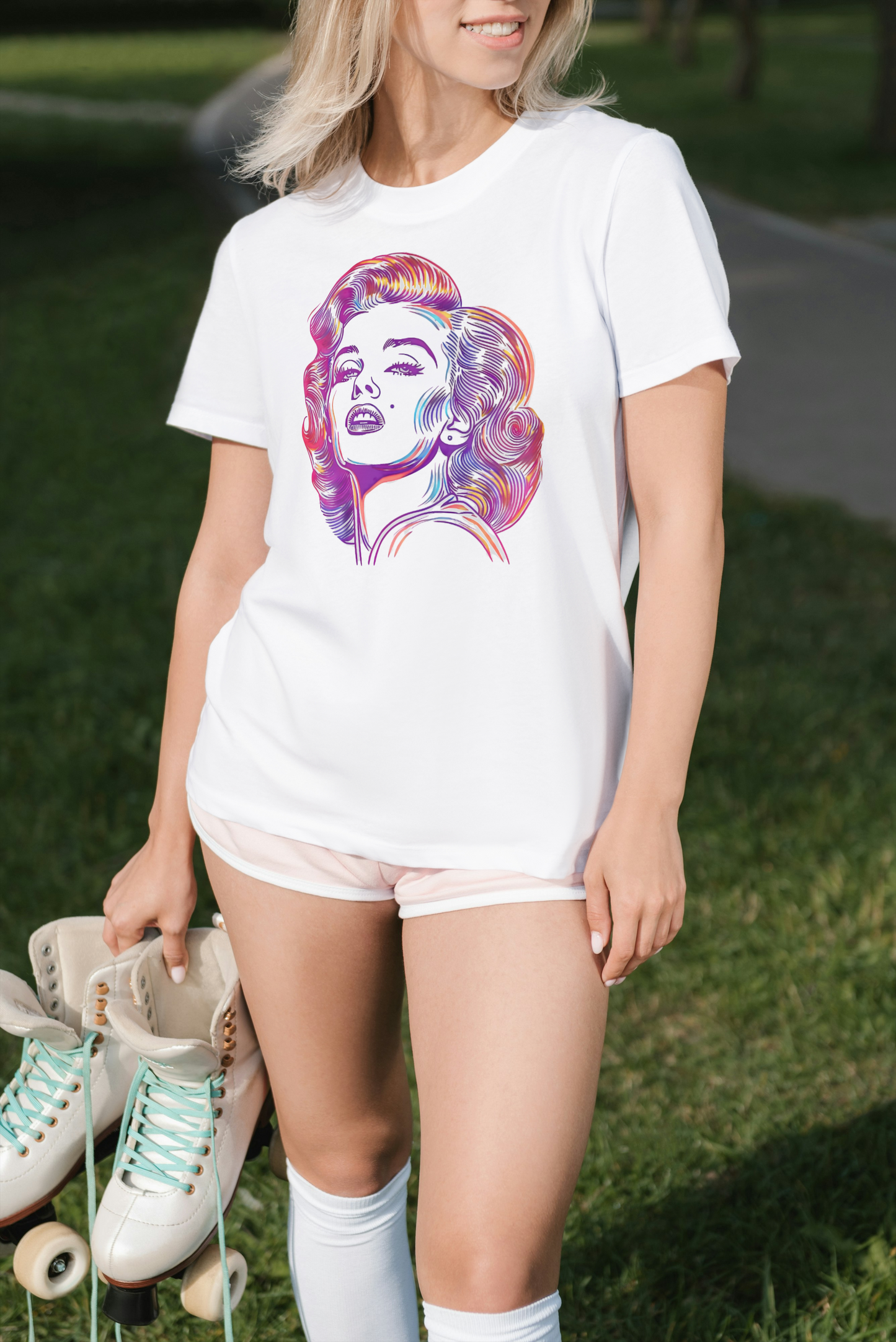 Women's Premium Roundneck T-shirt - Retro Marylin
